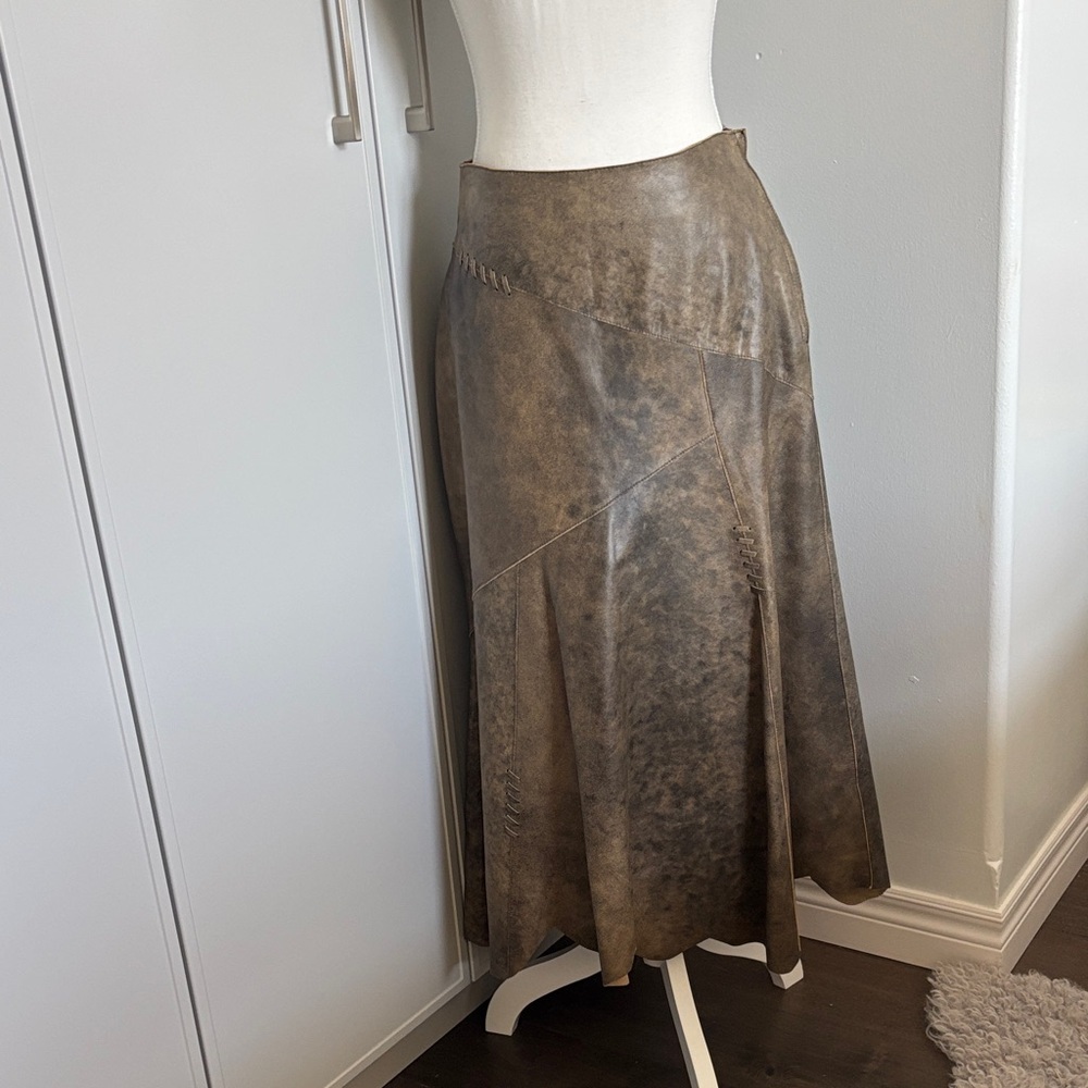 Danier Women's Distressed Brown Leather A-Line Skirt